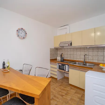 Lotre Ana Apartment