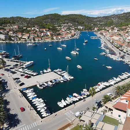 Lotre Ana Apartment Vela Luka